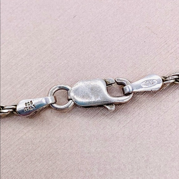 EUC Vintage Sterling Silver White Cats Eye Quartz Slide Pendant & Chain - Picture 12 of 14